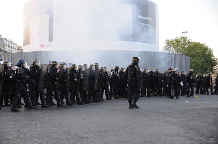 En haut à droite, Larry Kubiac se marr