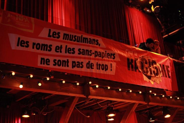 ... qui est de trop !