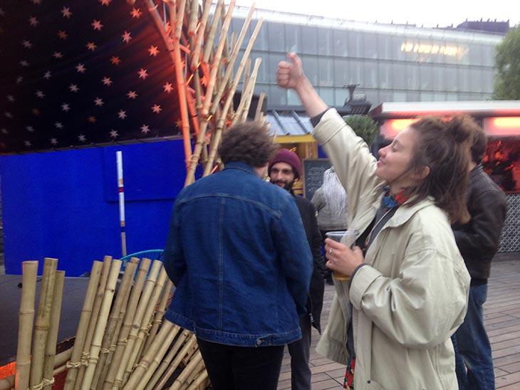 Ce n'est pas un like. Juste un demi like quoi.