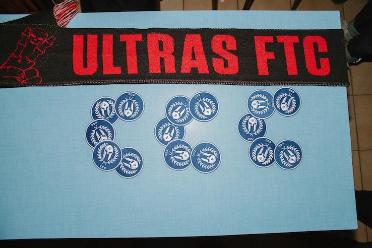 ET LIBERTÉ POUR LES ULTRAS !