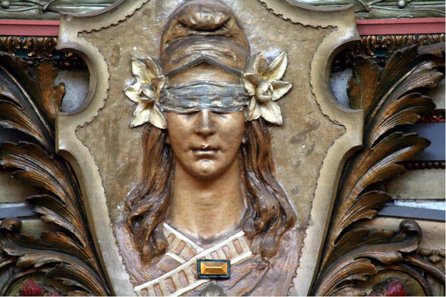  Harcèlement sexuel : dix ans de vide juridique aux lourdes conséquences pour les victimes  