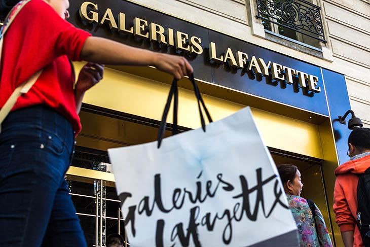 Le prix des produits de luxe peut-être « 20 à 30 fois plus élevé en Chine qu’à Hong Kong et qu’en Europe ».