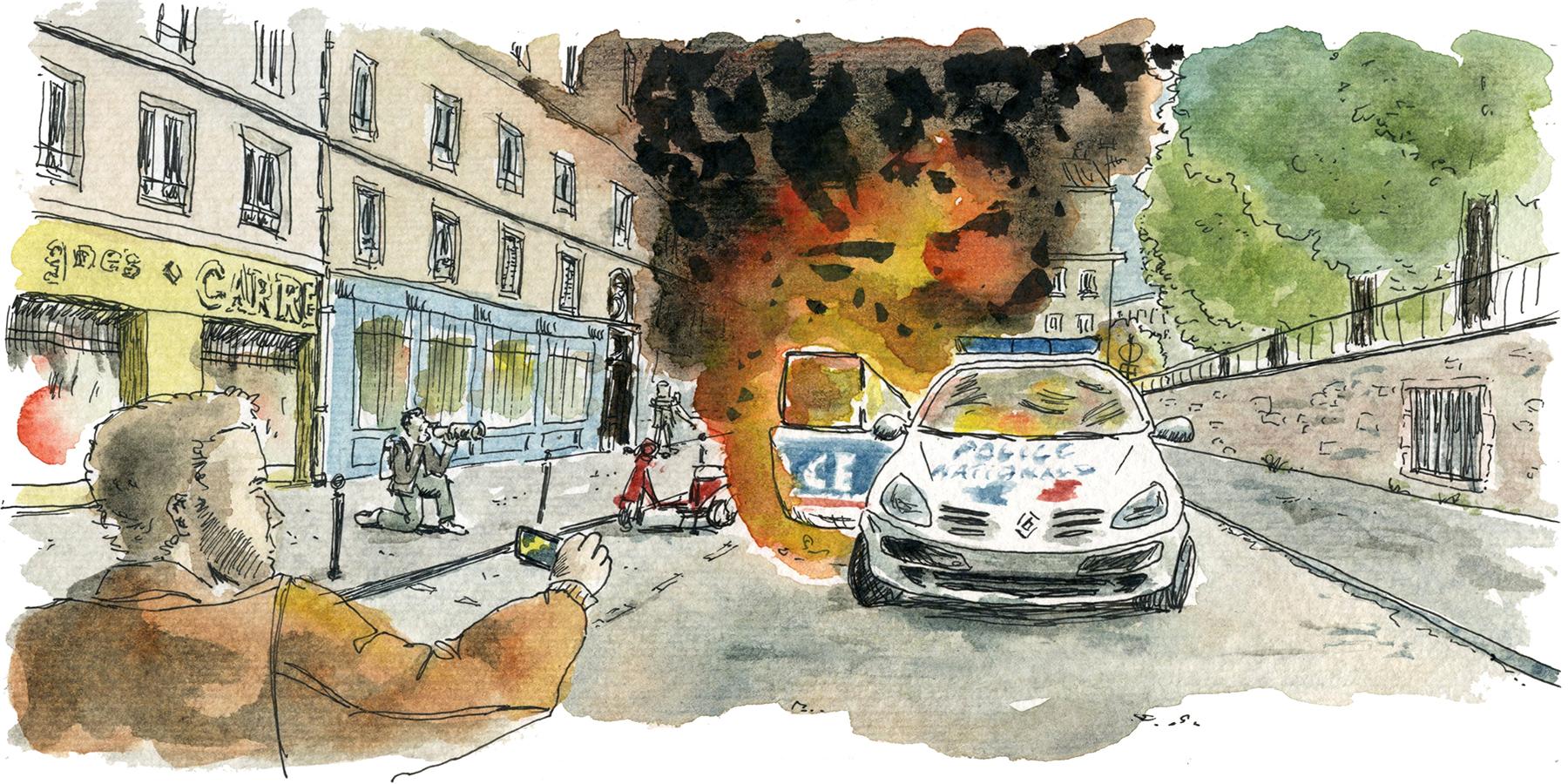 Qui est l’individu au caleçon rose qui a participé à l’incendie du véhicule de police ?