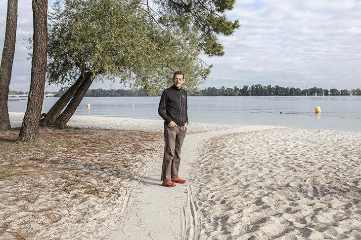 On le surnomme le « Monsieur Propre » du cyclisme.