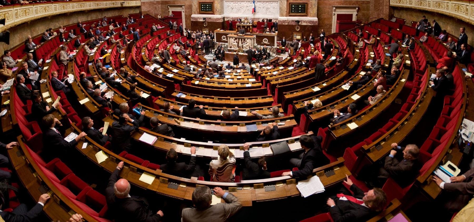 La petite combine des députés En Marche pour embaucher leurs enfants