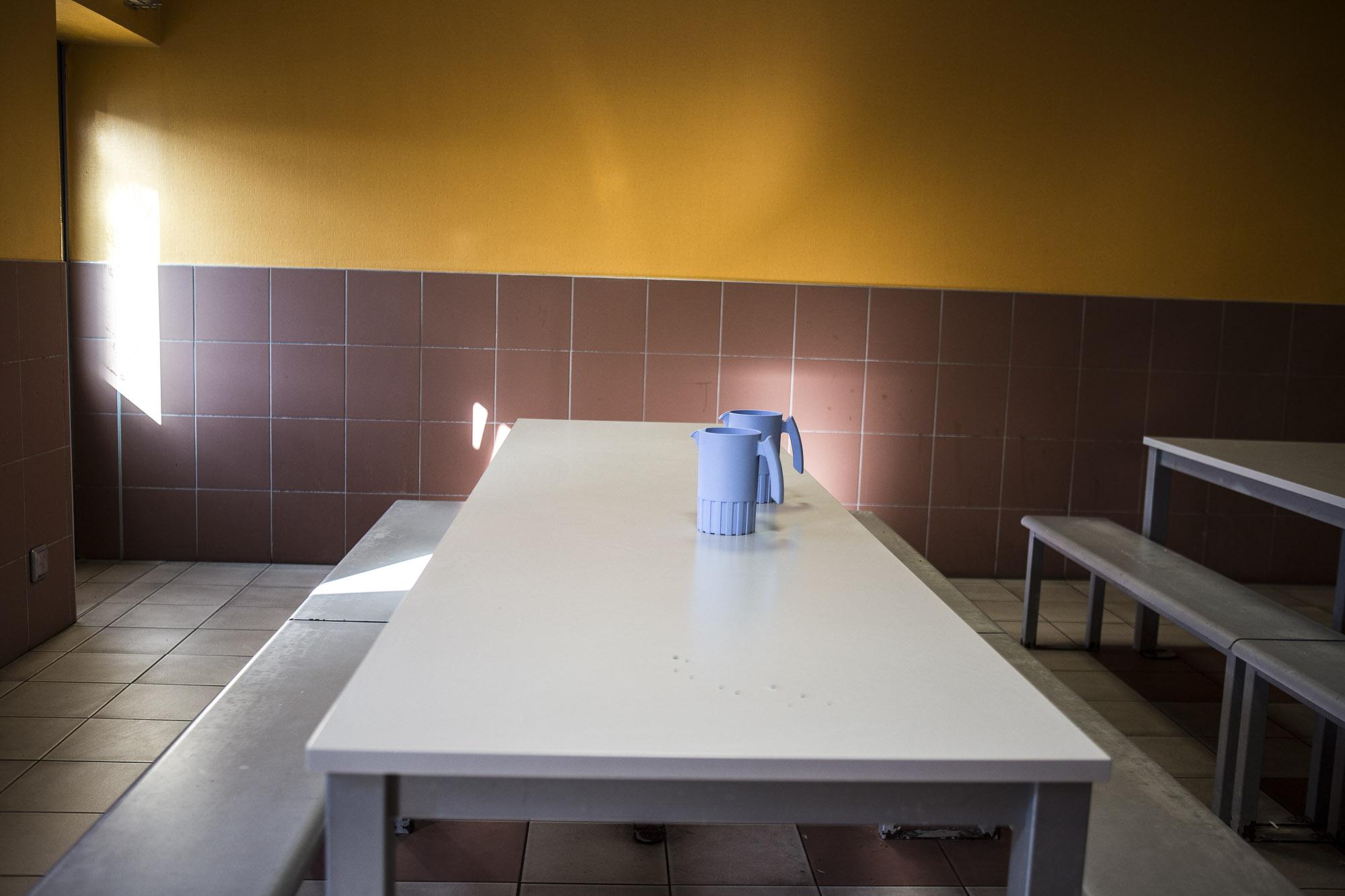 Le réfectoire et sa cruche bleue