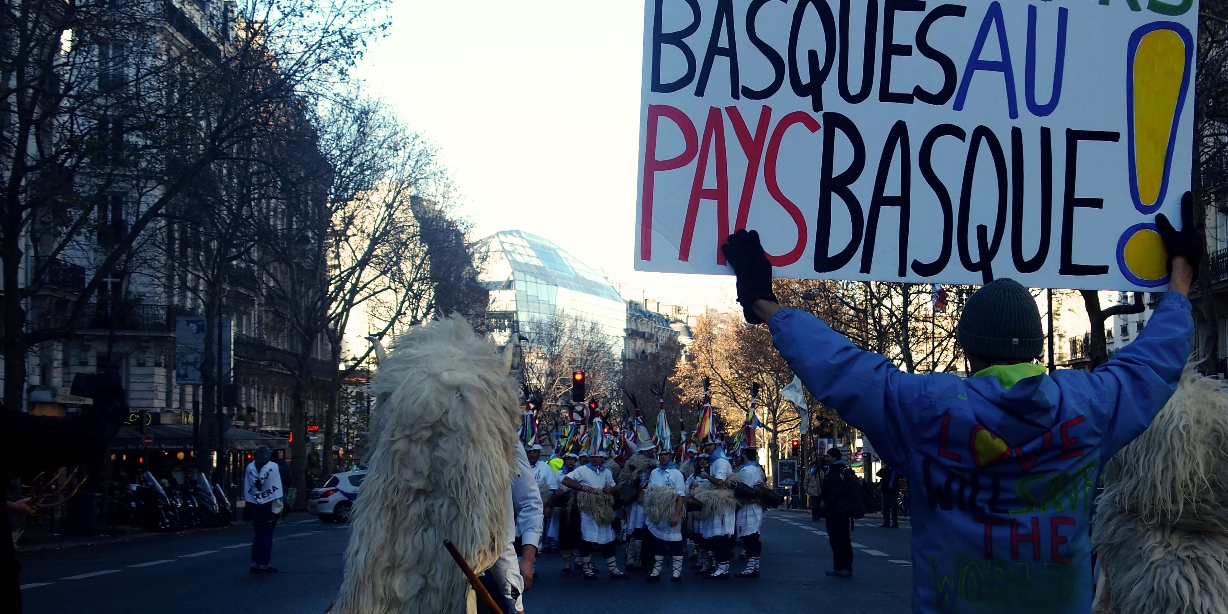 « Nous voulons que les prisonniers politiques basques rentrent à la maison »
