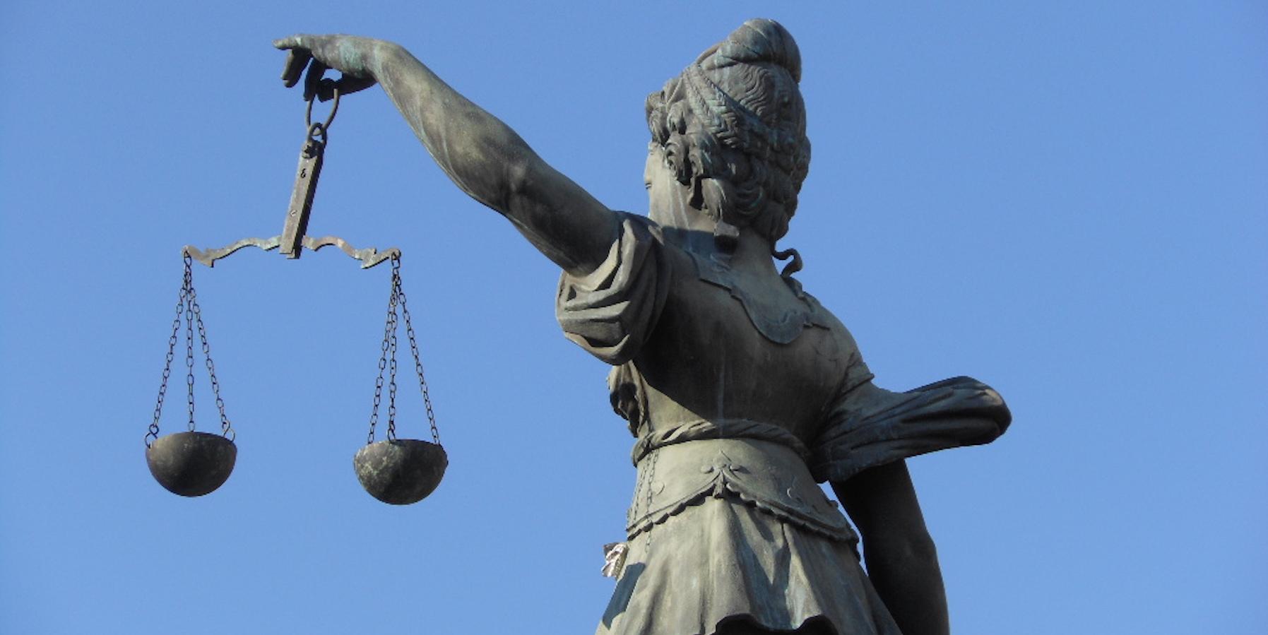 « Madame 3% », la juge qui expulse les sans-papiers plus vite que son nombre 