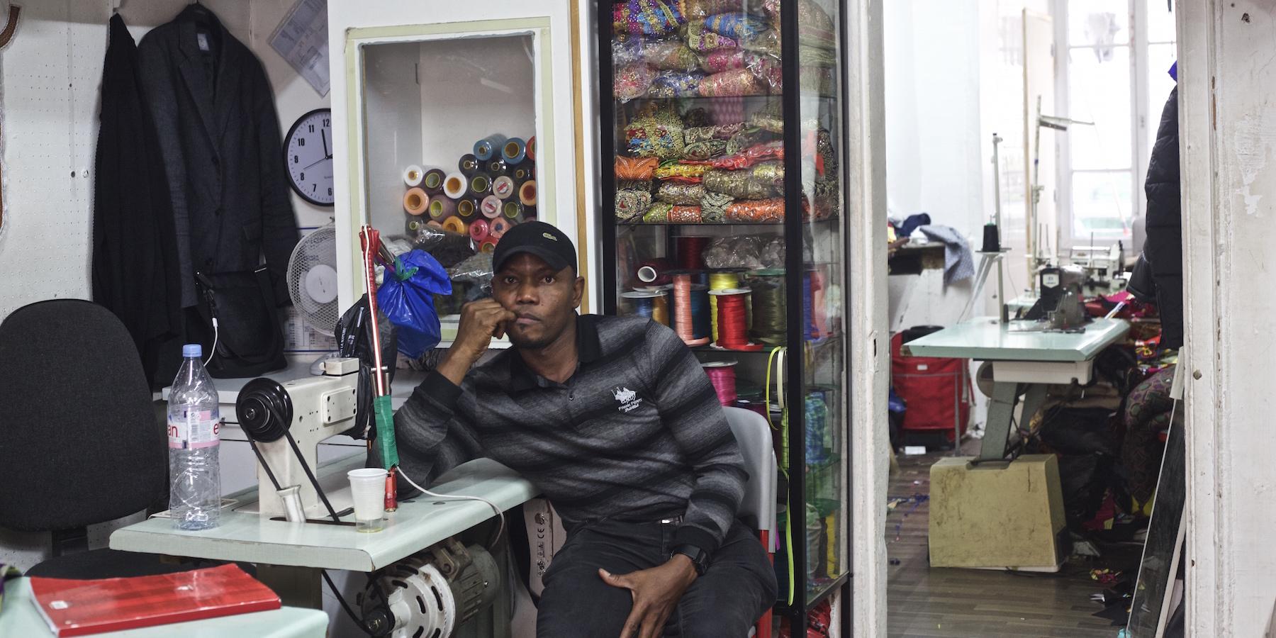 La rue des tailleurs traditionnels africains de la Chapelle