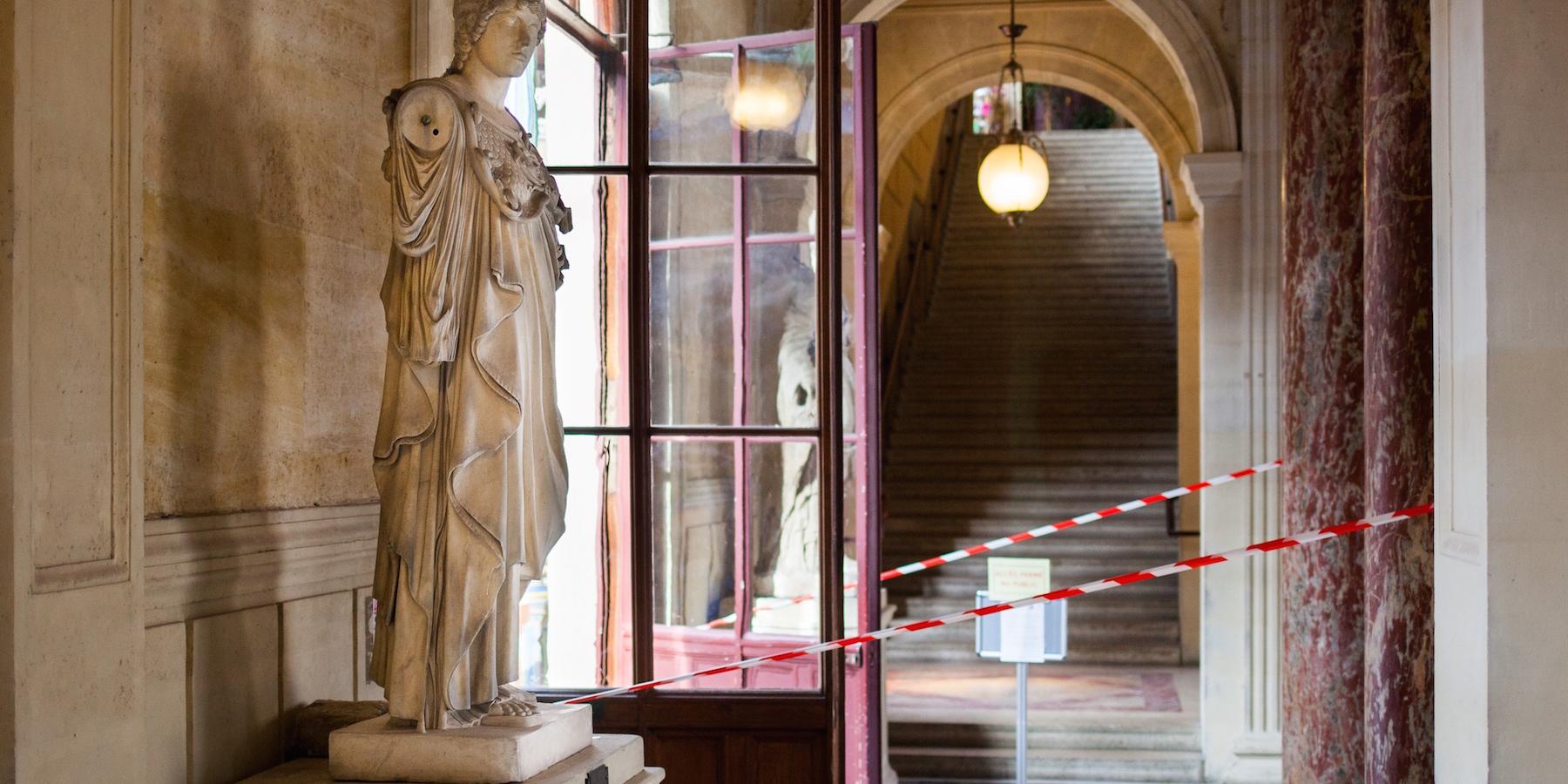  Harcèlement à caractère raciste à l'école des beaux-arts de Paris