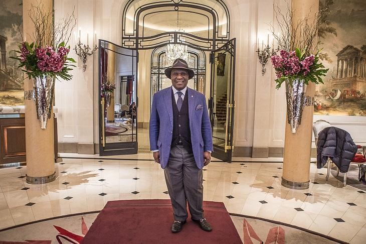 Dans l'entrée du Plaz