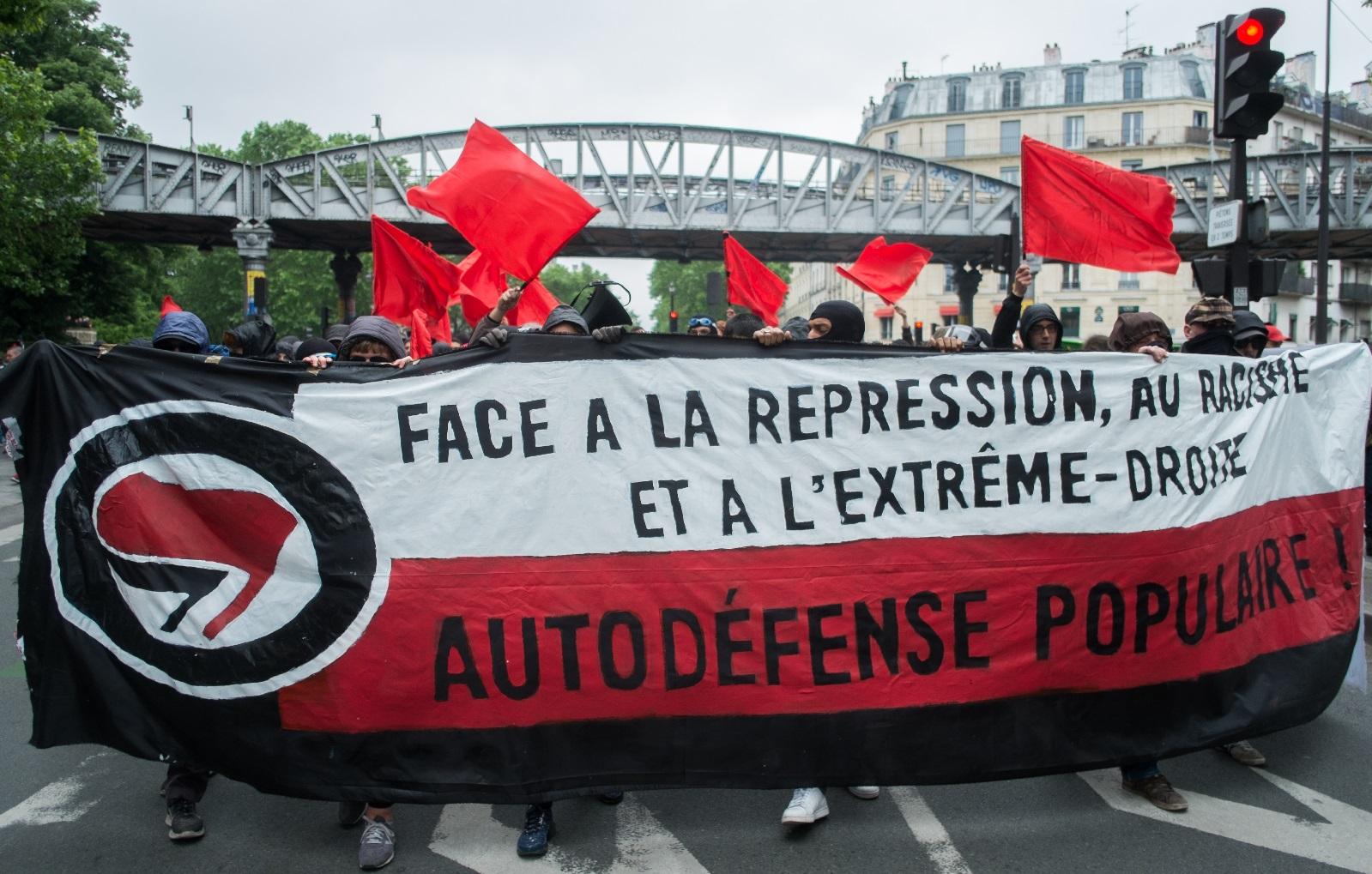 Le meurtrier présumé de Méric efface ses tatouages néo-nazis chez une tatoueuse néo-nazi