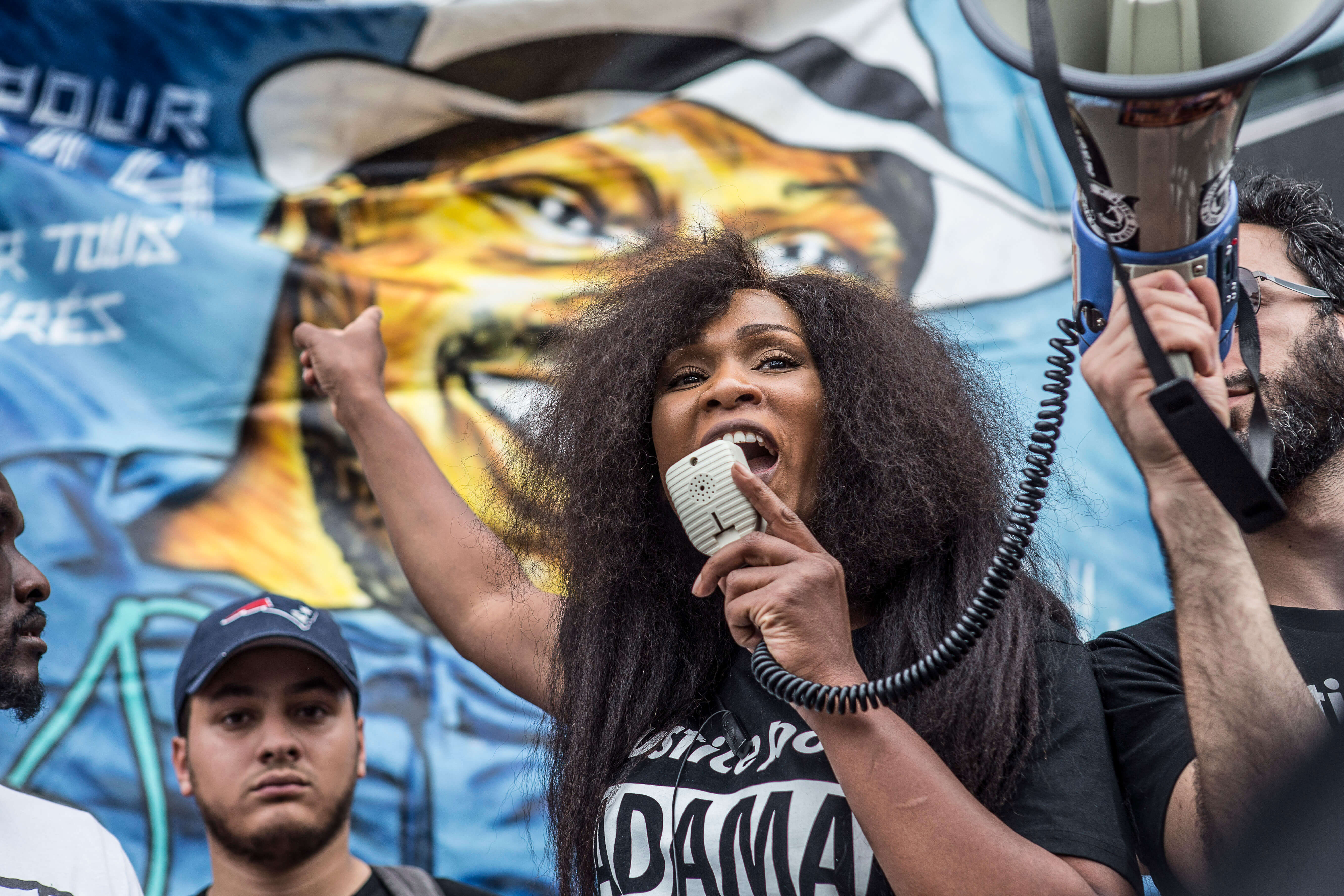 La garde rapprochée d'Assa Traoré en guerre contre les bavures policières