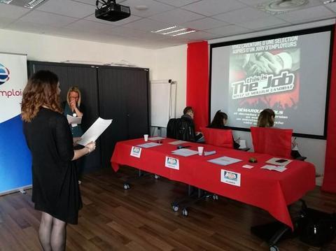 Pôle emploi organise des recrutements inspirés de The Voice : un dispositif « humiliant » pour les chômeurs