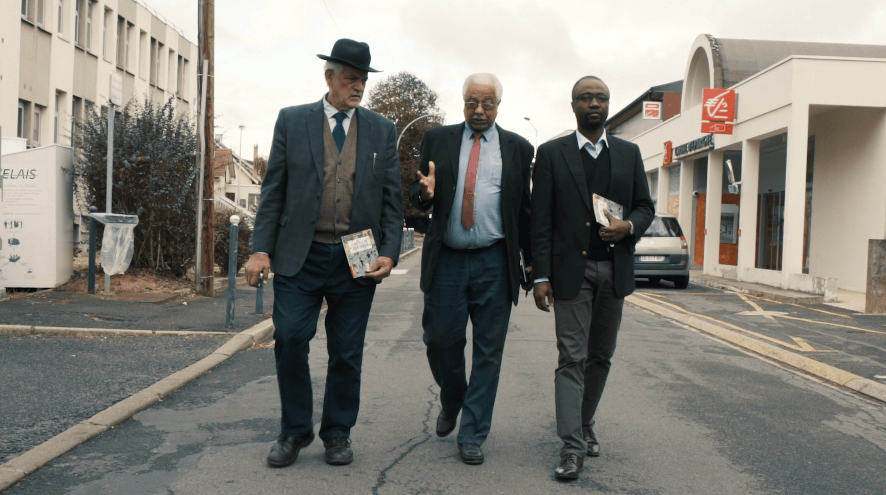 A Ris-Orangis, Chrétiens, Juifs et Musulmans prient dans la même rue 