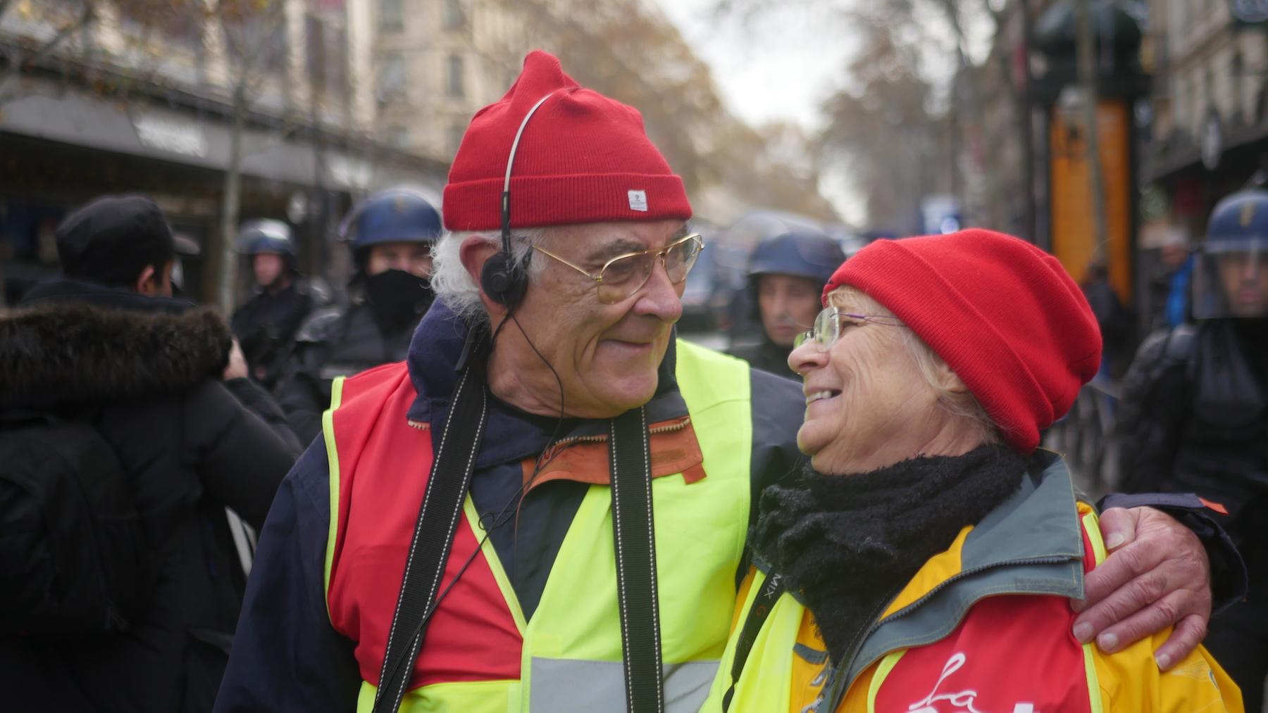 Dis gilet jaune, pourquoi tu manifestes ? 