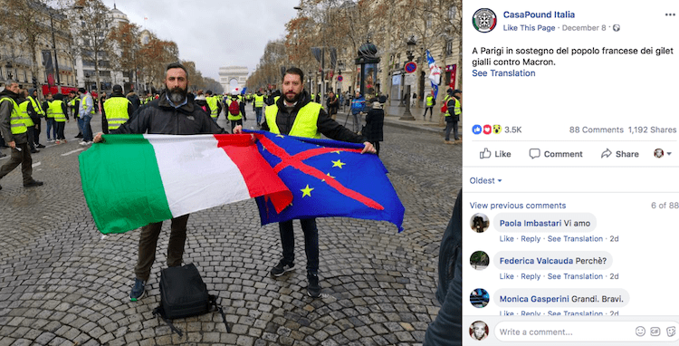 Sur les Champs-Élysées