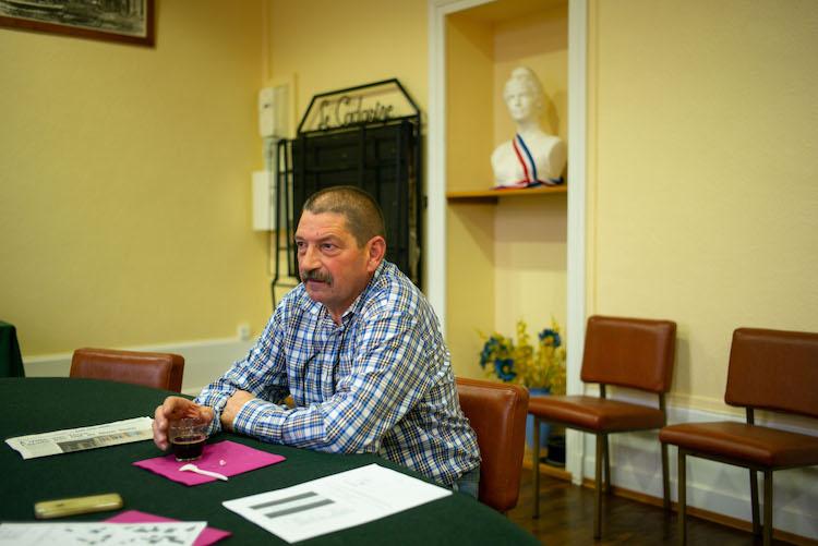 Pascal Dematons, maire de Ville-sur-Terre, est l'un des derniers élus du coin à résister aux sirènes de l'ANDR