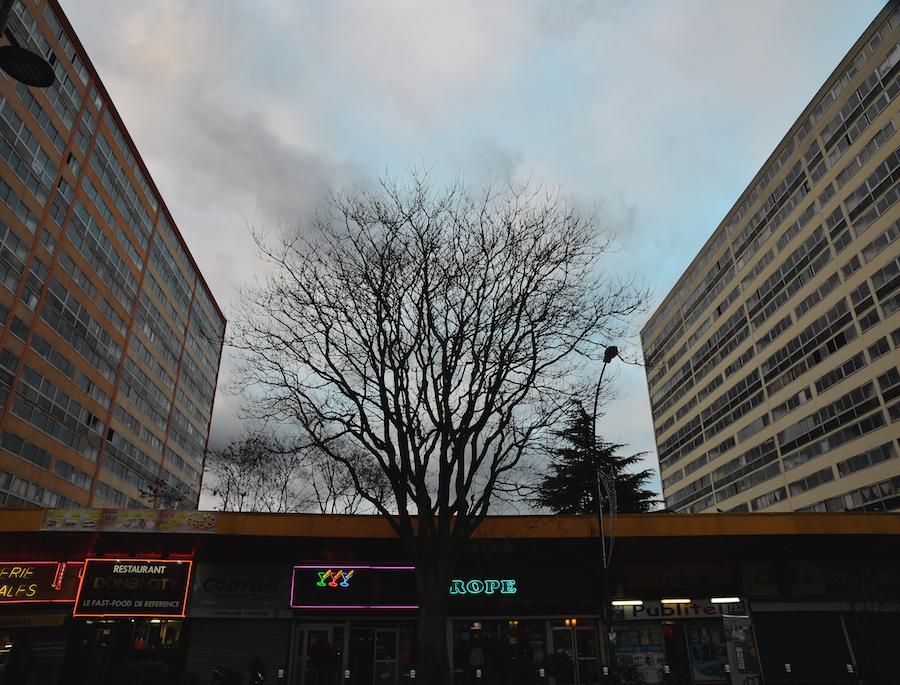 Massy, Place de France, le quartier où vivait Curtis.