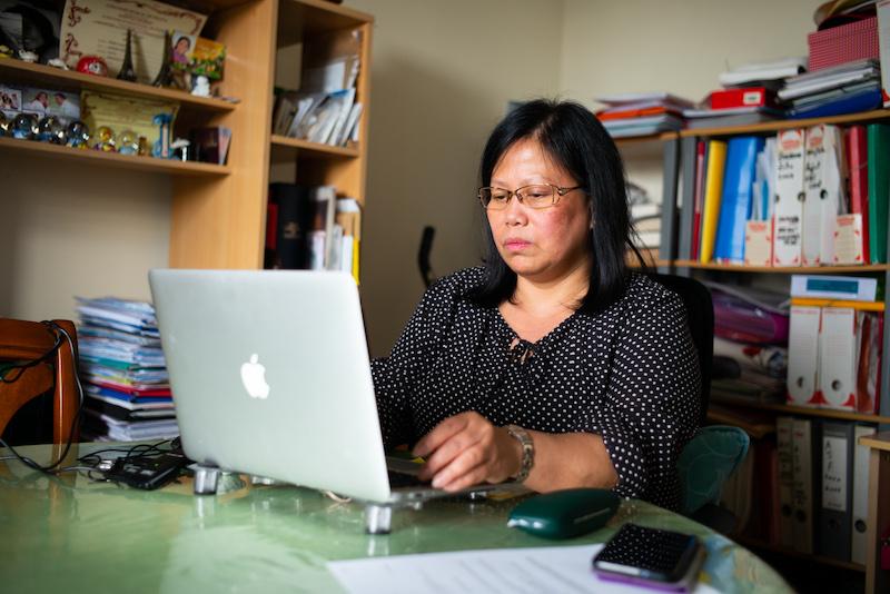 Zita en train de faire tomber les esclavagistes.