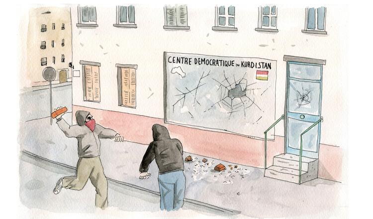 Le 25 juin 2018, au beau milieu de la nuit, des jeunes balancent des pierres sur la vitrine du centre