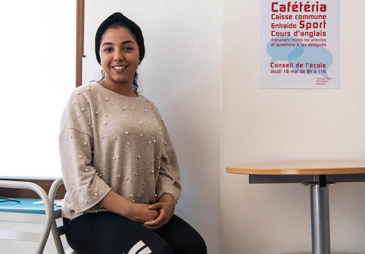 Wafa a 22 ans, fait de la pâtisserie et est à la fin du cursus.