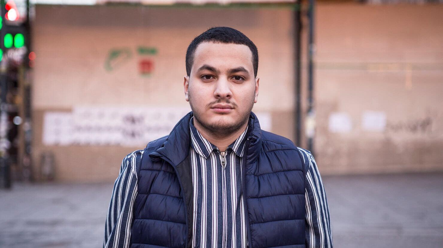 Le journaliste Taha Bouhafs victime de violences policières pendant sa garde à vue