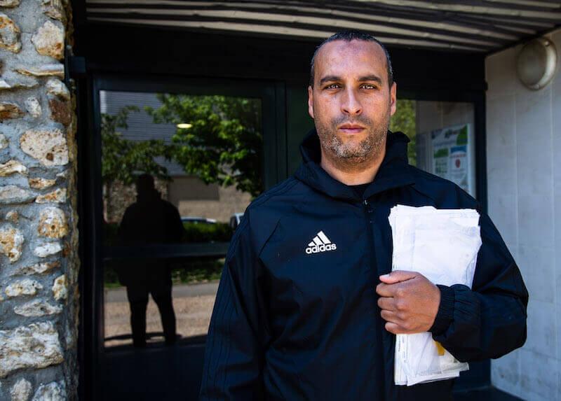 Pas facile de tenir tête et de se lancer dans un procès.