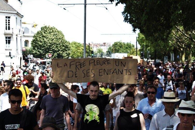 Lors de la marche du 29 juin pour Steve, un millier de personnes étaient présentes