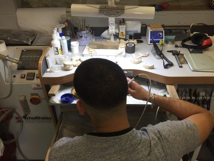 L'artiste dans ses oeuvres