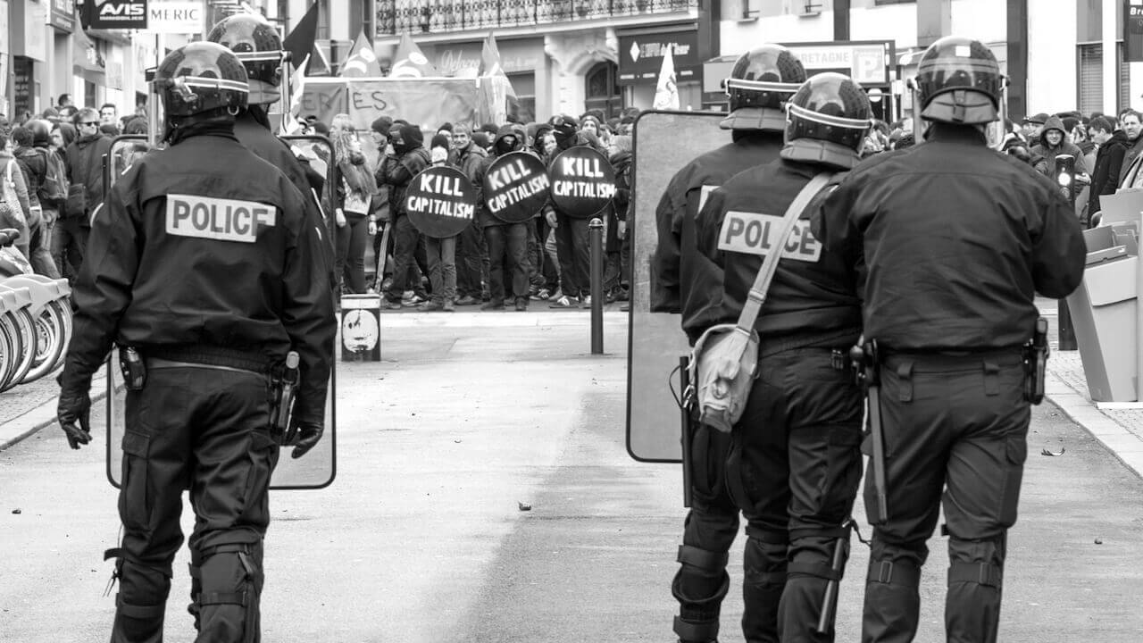 Police, paysages et résistances