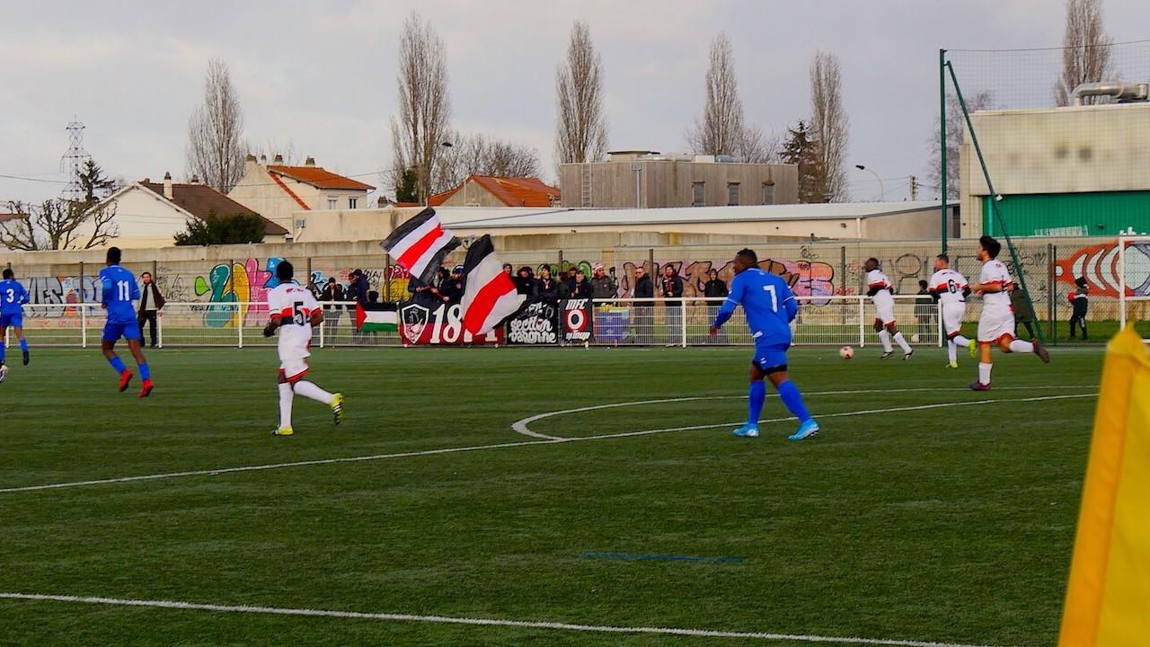 Extrême droite, banderole et sanctions : les malheurs du club antifasciste Ménilmontant FC