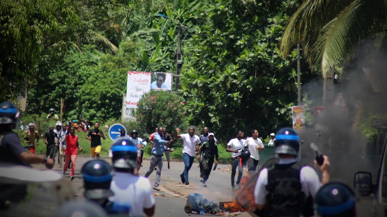 Les expulsions massives mettent Mayotte à feu et à sang