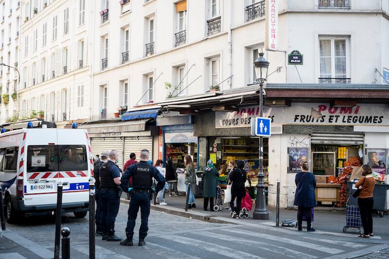 Si certains fonctionnaires font preuves de pédagogie d'autres alignent sans hésitation.