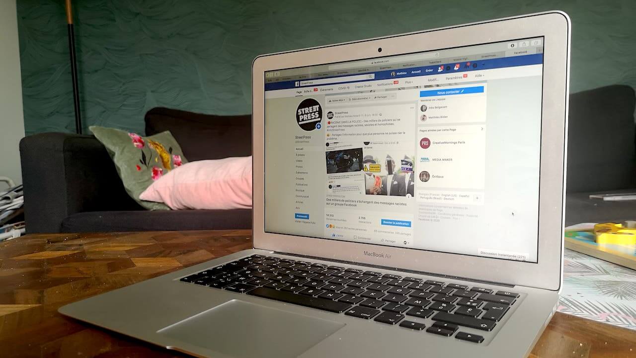 Messages de policiers racistes : Facebook va collaborer avec la justice