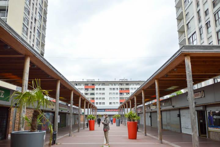 Le centre commercial des Raguenets est à l'abandon.