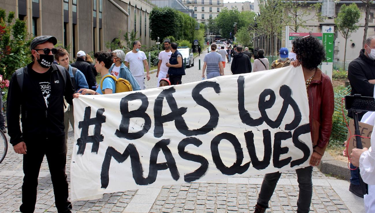 Bas les masques, ces soignants radicaux qui organisent la convergence des luttes