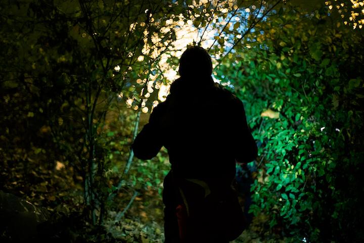 Les mineurs migrants cachent leurs tentes chaque matin et « prie pour qu'en rentrant le soir, les affaires n'aient pas été volées ».