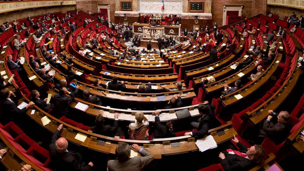 Loi Sécurité globale : Le petit cadeau du député retraité de la police aux retraités de la police