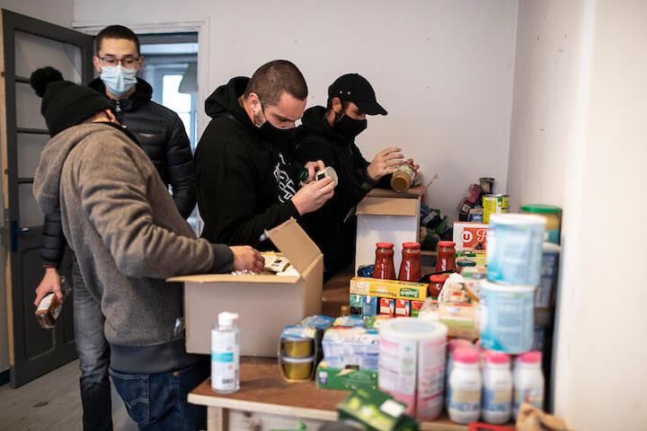 Plus d’une quarantaine de ménages vont bénéficier des colis alimentaires préparés par les Green Angels.