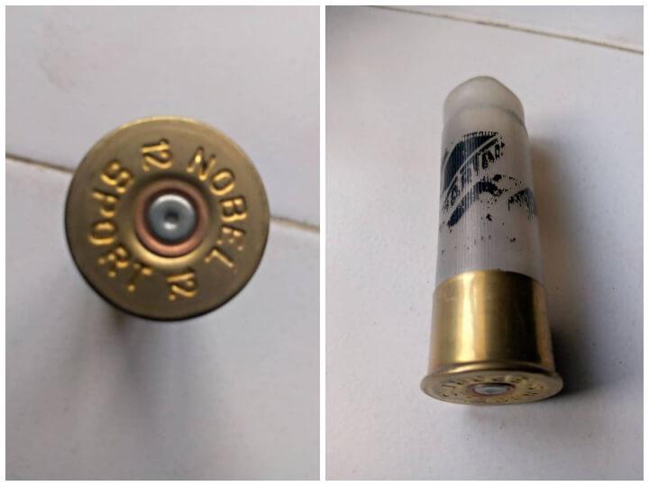 Grâce à des photos envoyées par un contact sur place, StreetPress a pu observer qu’il s’agit de balles en caoutchouc de Nobel Sport Sécurité, la Spartan 12/70