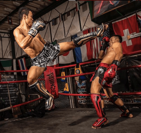 « Si on m’avait dit avant de signer pour cette boîte ce que j’allais y vivre, je ne l’aurais pas cru. Une fois qu’on est passé derrière le mur, tout s’effondre. 