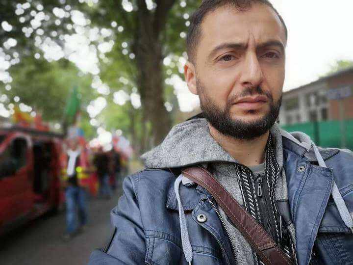 Brahim, surveillant dans un collège à Roubaix, a été licencié et signalé pour radicalisation après un débat sur l'esclavage avec un professeur