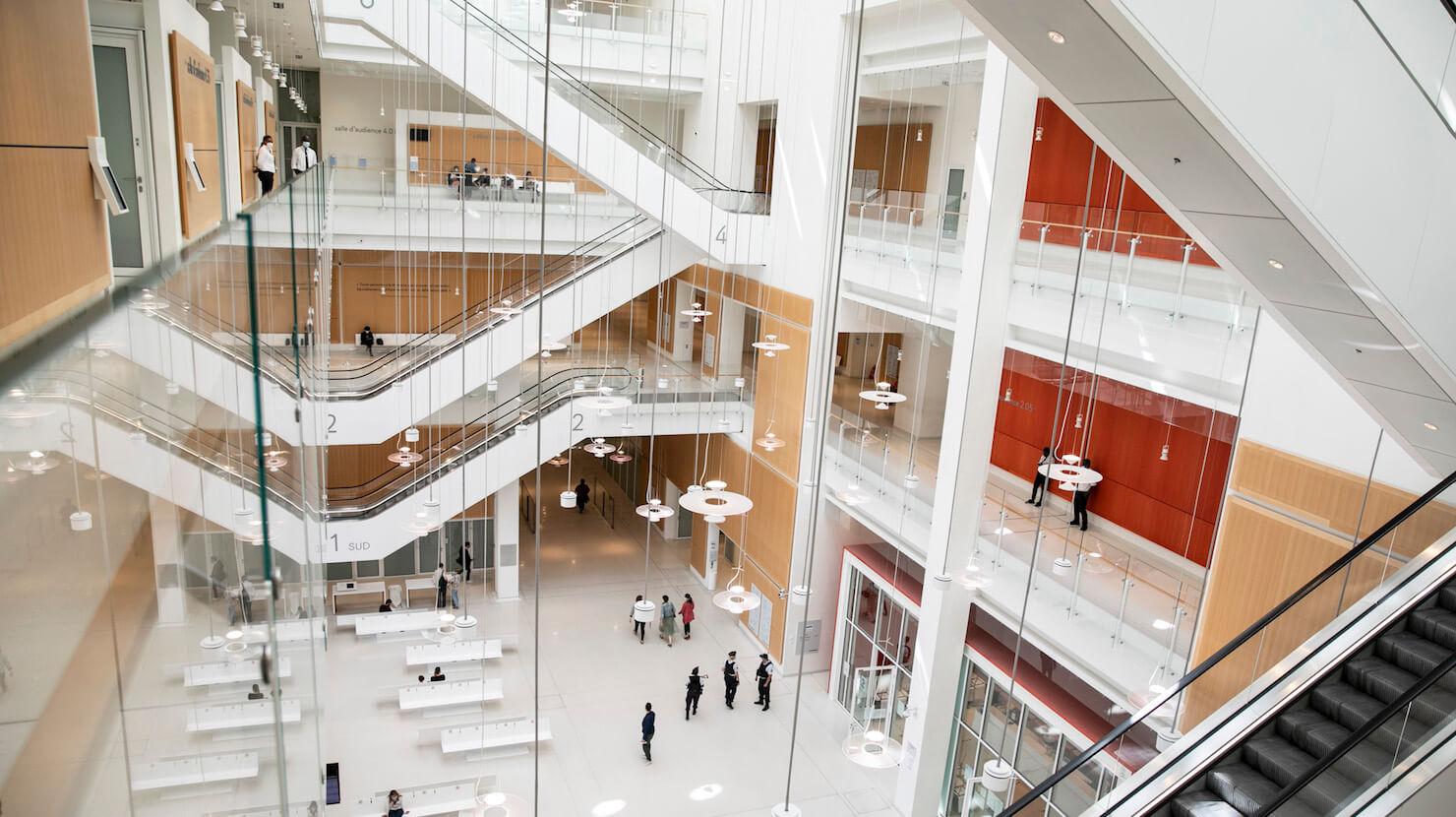 « Hitler n’a pas fini le travail » et autres insultes racistes par des policiers du TGI