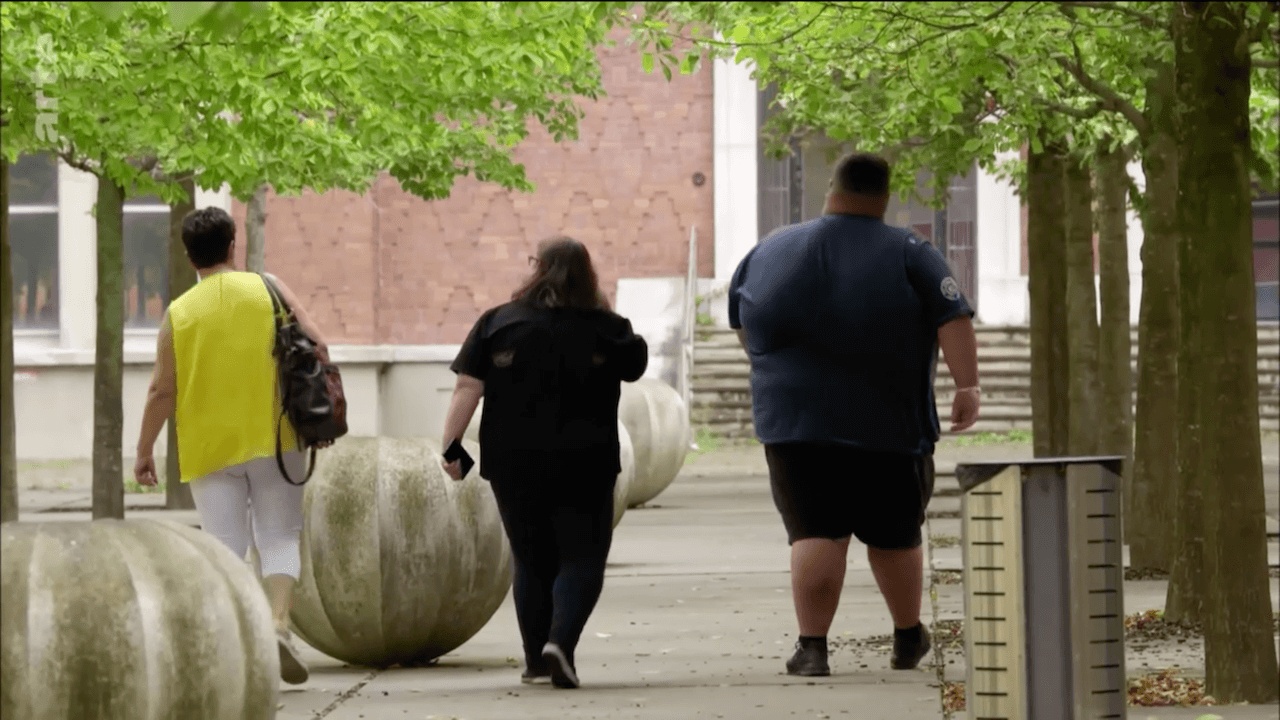 Les personnes grosses sont montrées du doigt par le corps médical, l’État, leurs proches et des inconnus dans la rue