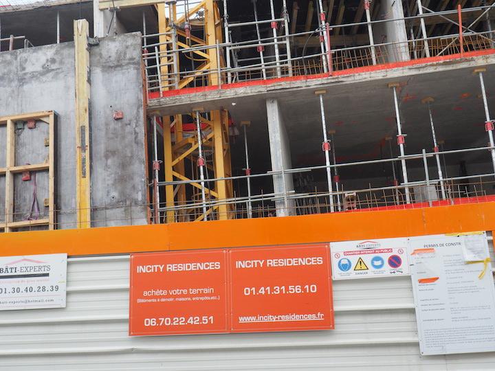 « Cette mort ne semble intéresser personne. Elle n’a même pas perturbé le chantier de démolition qui s’est poursuivi comme si de rien n’était. 