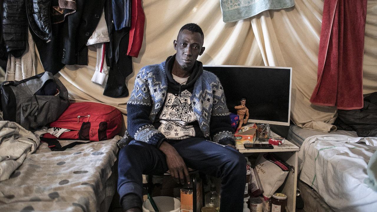 « Les sans-papiers se vivent dans l’espace public comme des proies de l’action policière »