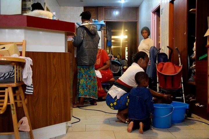 Vu l'insalubrité, les habitantes de l'avenue Pasteur ont « conscience que cet endroit ne peut être que transitoire ».