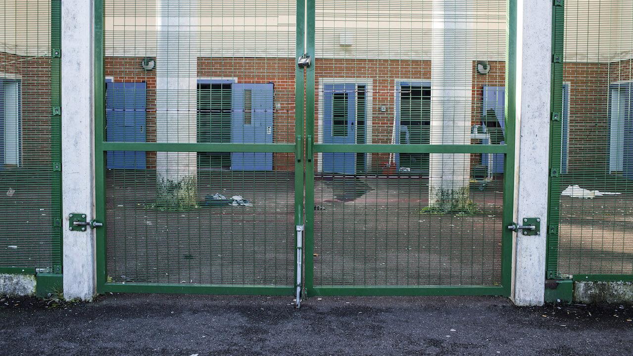 En un mois, sept enfants ou bébés enfermés en centre de rétention