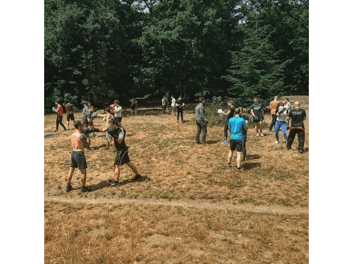 L'Équipe communautaire Paris (ECP) lors d'un entrainement « communautaire » en juin 2020